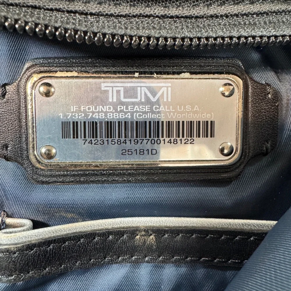 Tumi 25181d arrivé